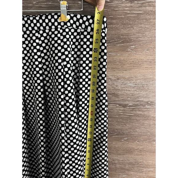 Skirt Sz M Black White Polka Dot Lined A line Pleated NY Collection - Picture 6 of 8